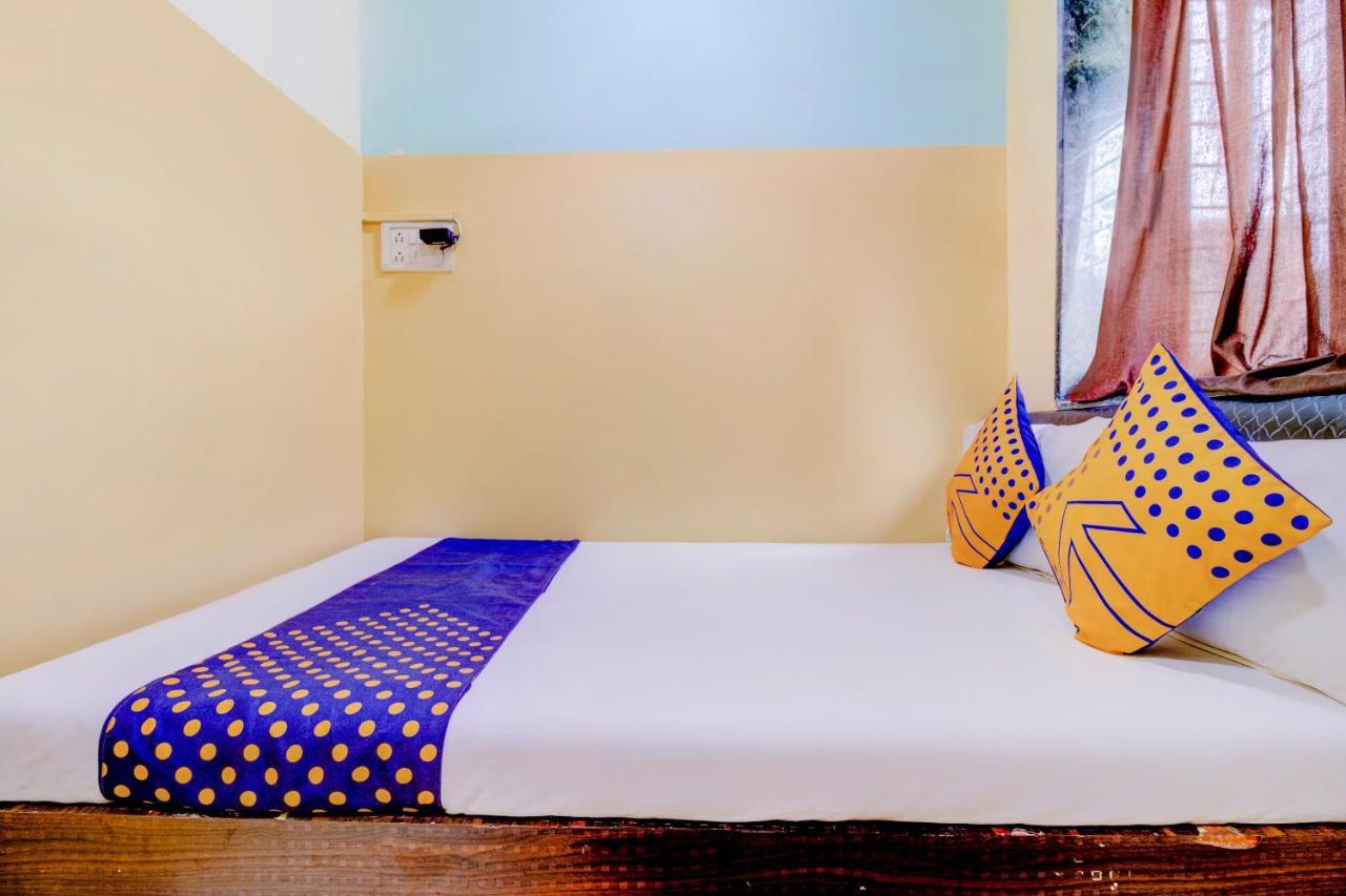 Oyo 70661 Hotel Al Makkah Managed By Hotel Paris Bombay Exterior foto