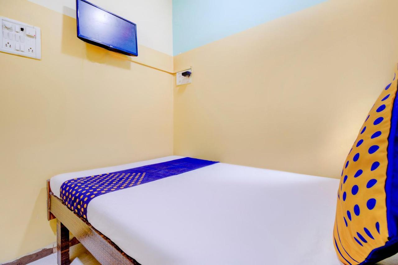 Oyo 70661 Hotel Al Makkah Managed By Hotel Paris Bombay Exterior foto